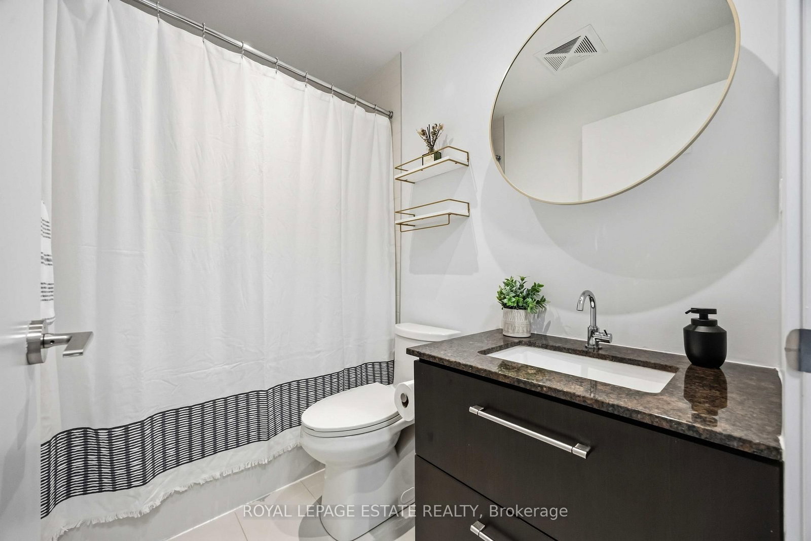 160 Flemington Road, Unit 1505 - Photo 16