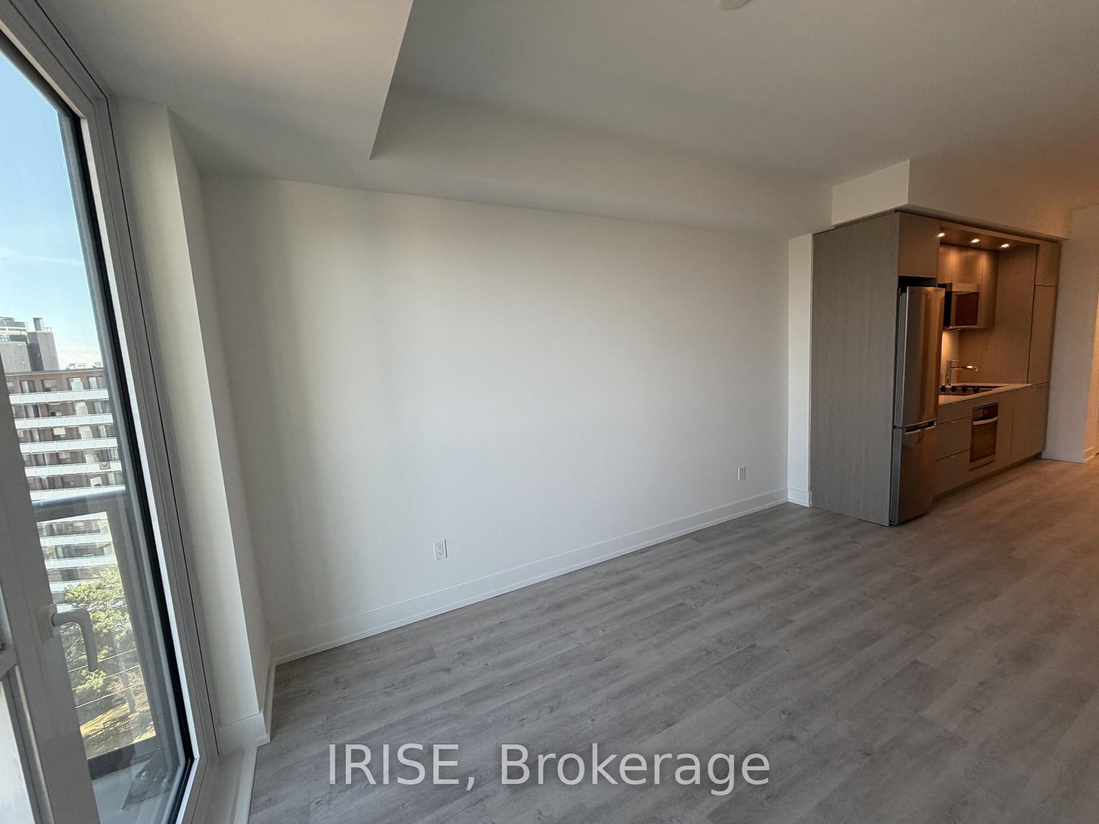 60 Central Park Road, Unit 1101 - Photo 2