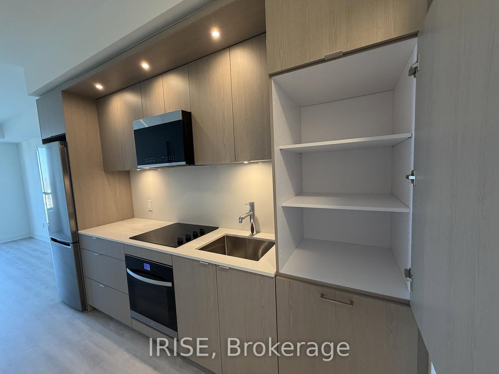 60 Central Park Road, Unit 1101 - Photo 5