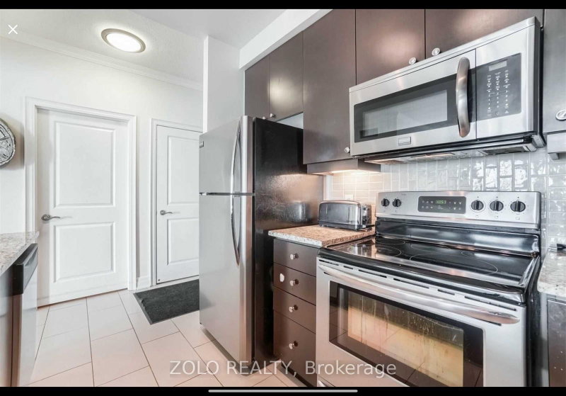 100 John Brampton,ON L6W 0A8 — Photo 6
