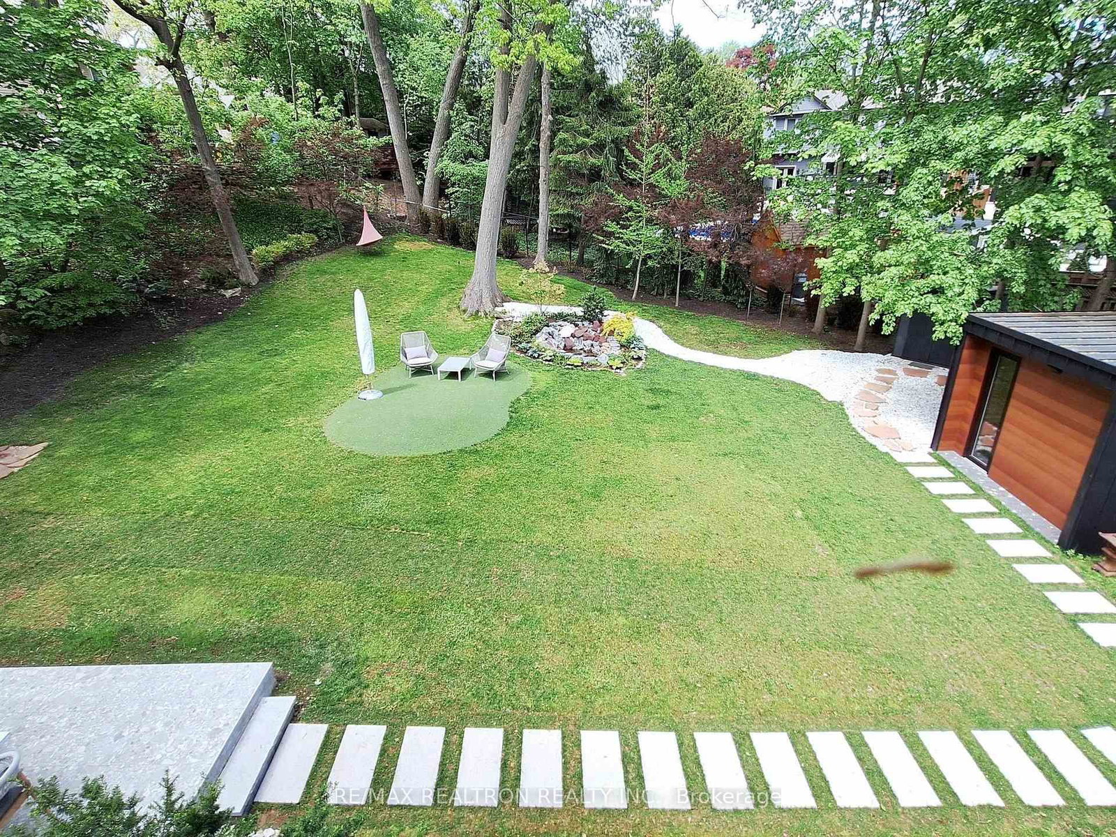 8 Breezewood Drive, Toronto, ON, photo 5