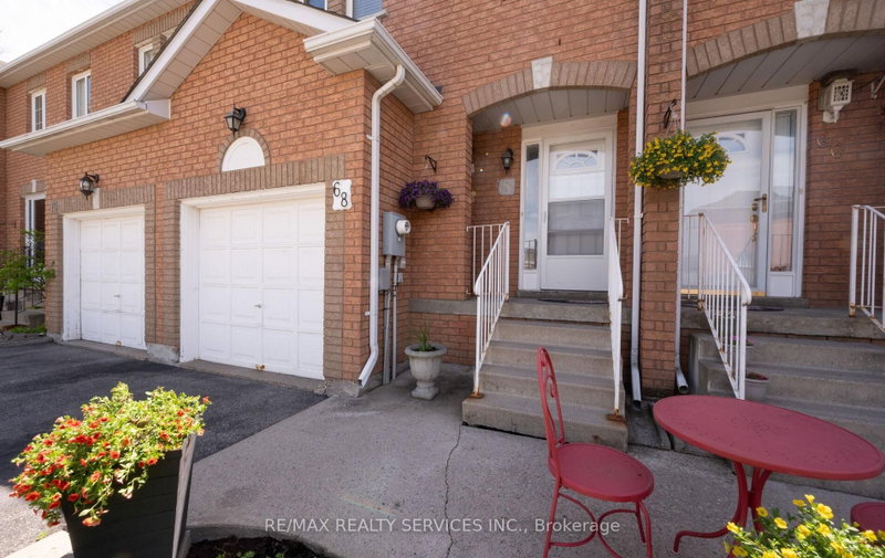 200 Cresthaven Brampton,ON L7A 1J5 — Photo 4