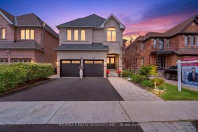 6-bed Detached House · 3365 Destination Dr