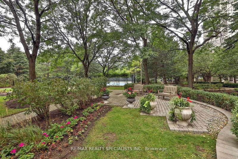 601 - 45 Kingsbridge Garden Circle
