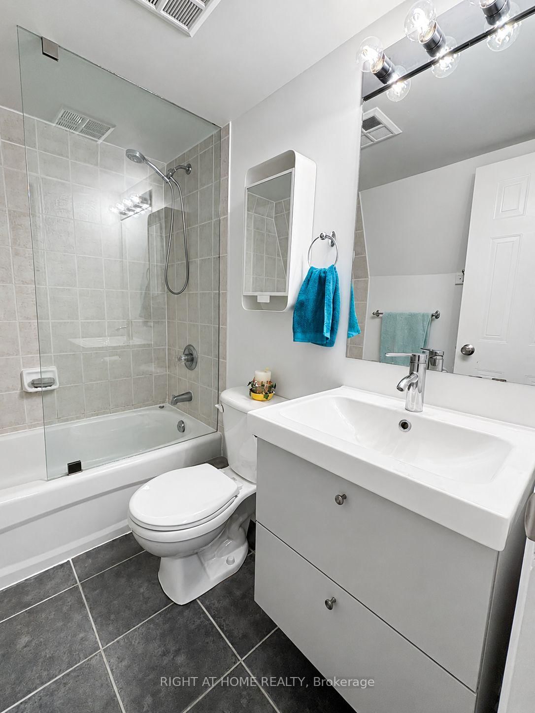 760 Lawrence Avenue W • #221 • Toronto, ON photo 22
