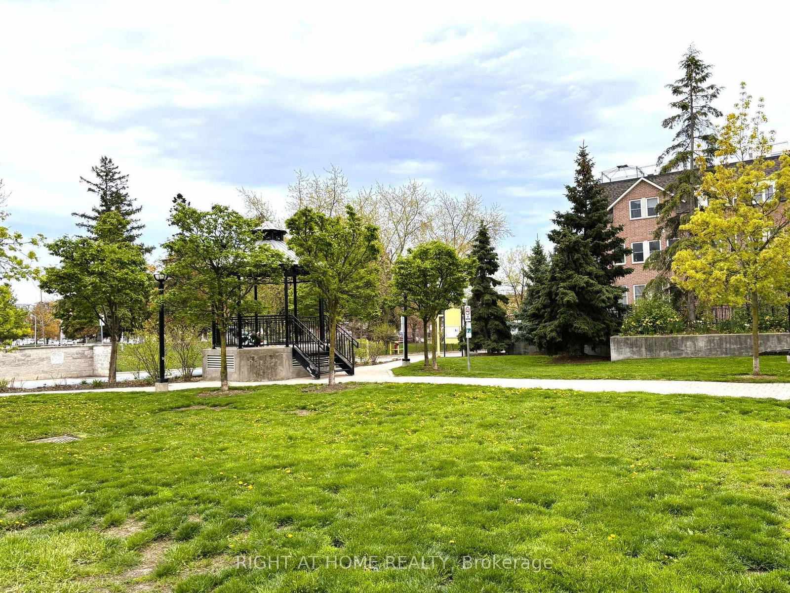 760 Lawrence Avenue W • #221 • Toronto, ON photo 27