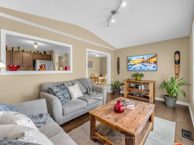 144 Mccready Drive • Milton, ON photo 2