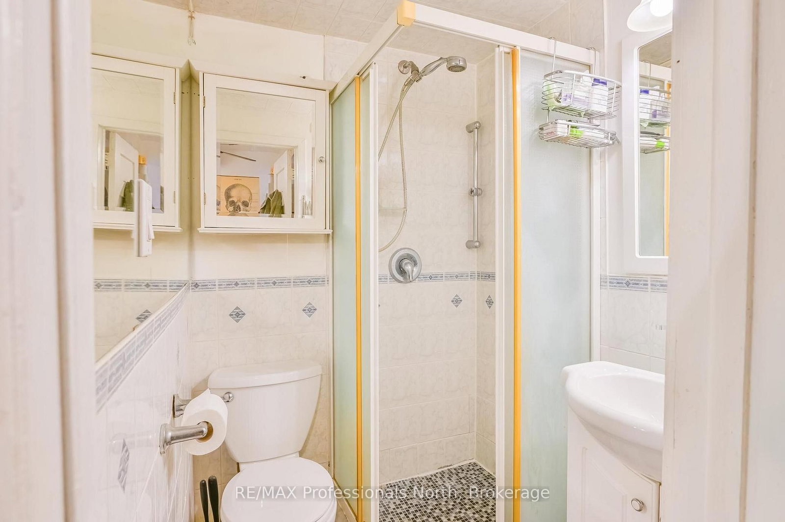3 Maynard Avenue • Toronto, ON photo 16