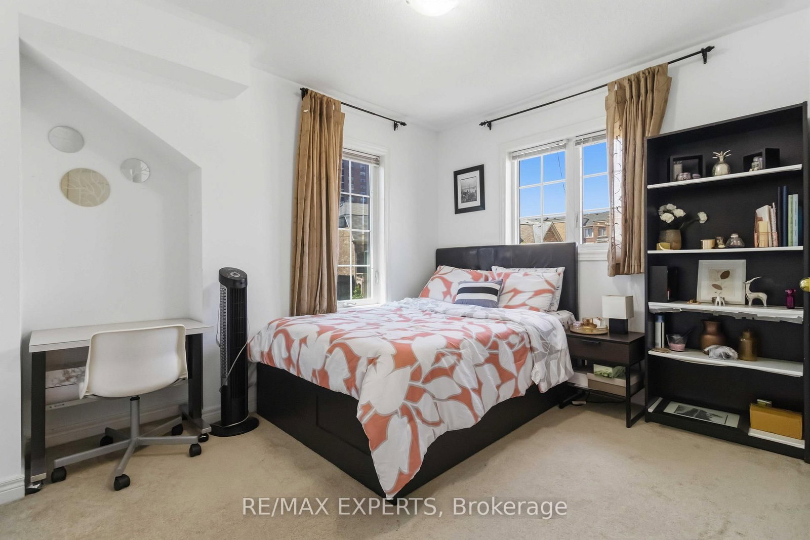 245 Isaac Devins Boulevard - Photo 22