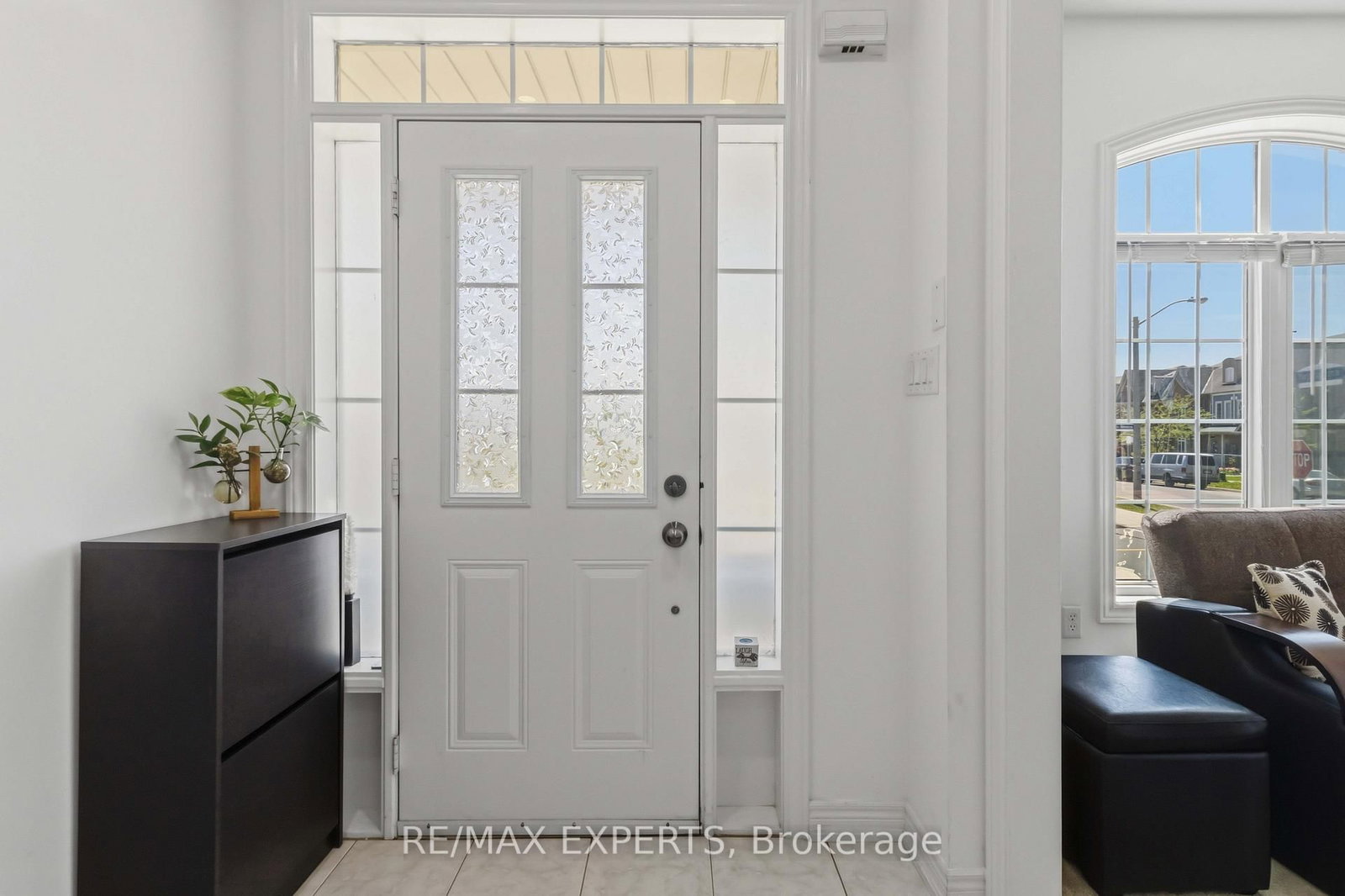 245 Isaac Devins Boulevard - Photo 4