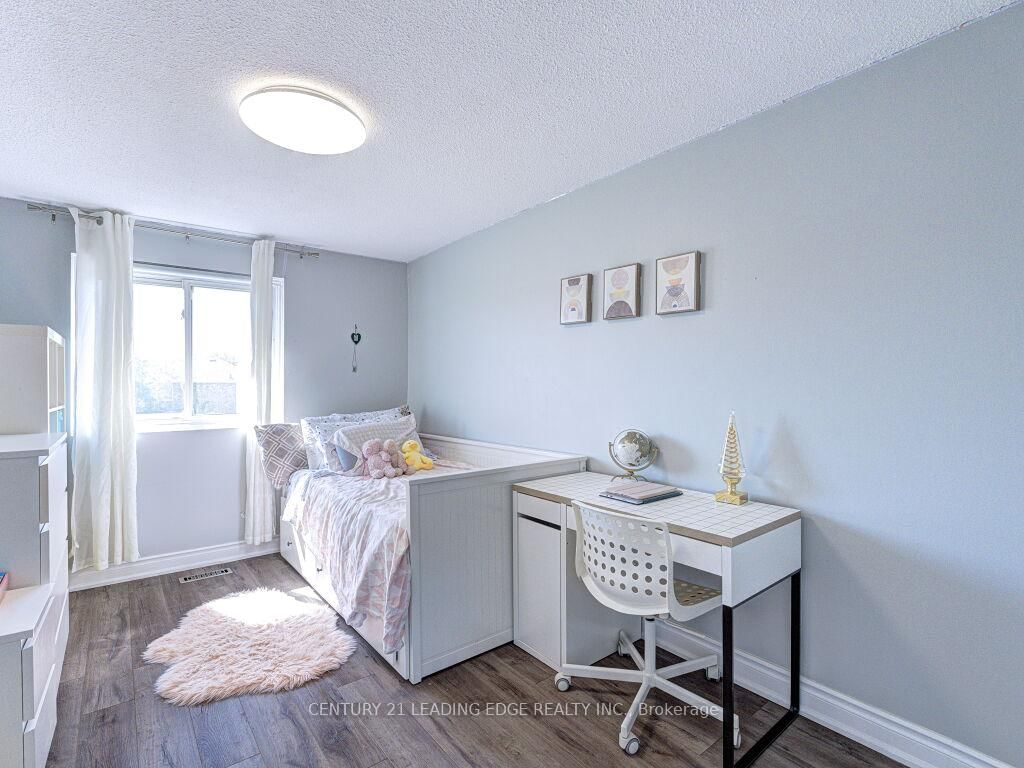 1552 Lancaster Drive • #56 • Oakville, ON photo 21