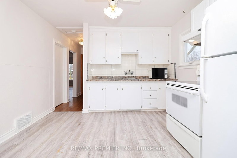 15 Boniface Avenue