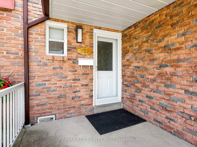 922 Stainton Drive