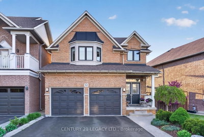 7-bed Detached House · 12 Aria Lane