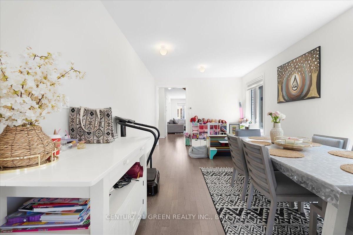 384 Kennedy Milton,ON L9E 2C6 — Photo 5