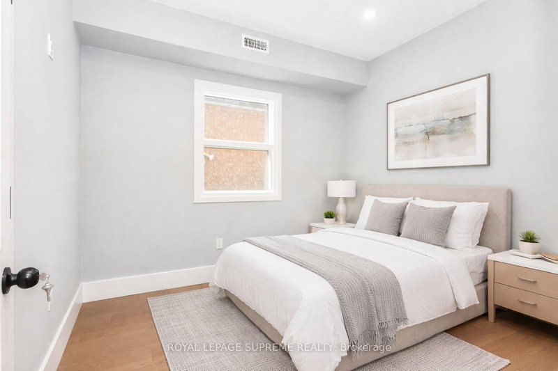 82 Pritchard Toronto,ON M6N 1T3 — Photo 10