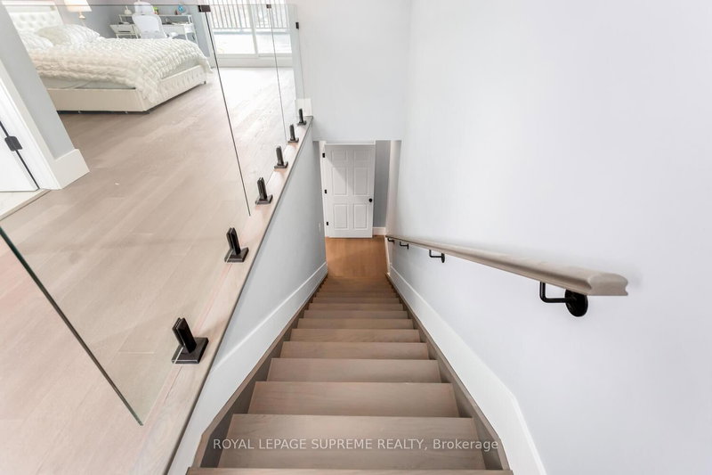 82 Pritchard Toronto,ON M6N 1T3 — Photo 19