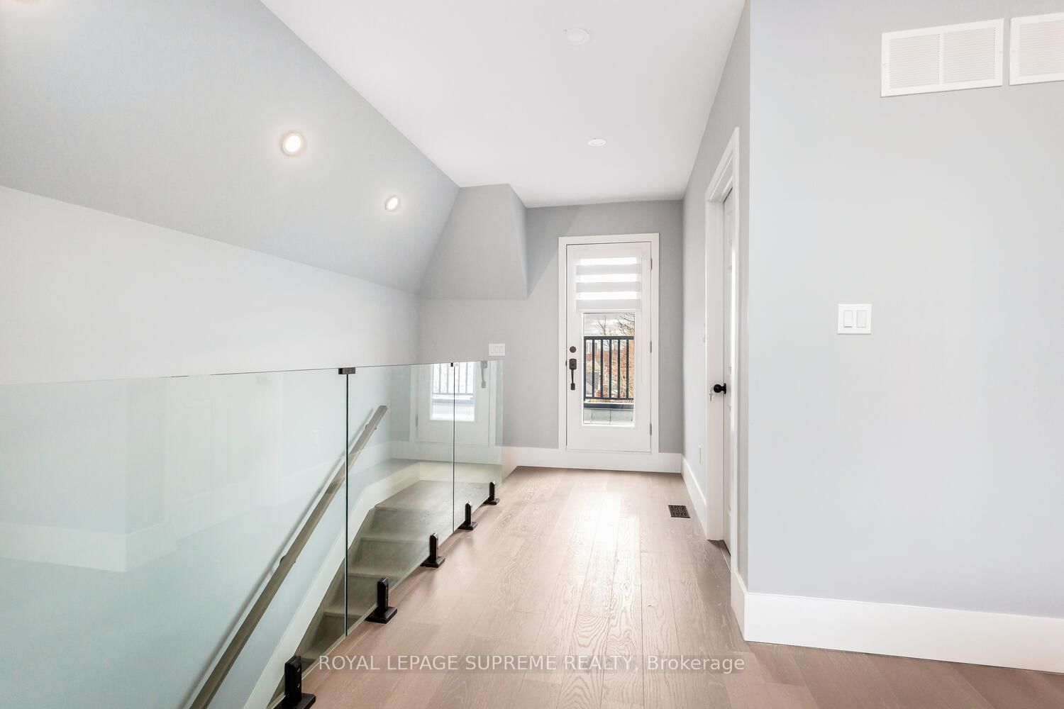 82 Pritchard Toronto,ON M6N 1T3 — Photo 22