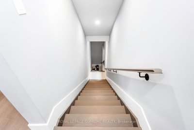 82 Pritchard Toronto,ON M6N 1T3 — Photo 28