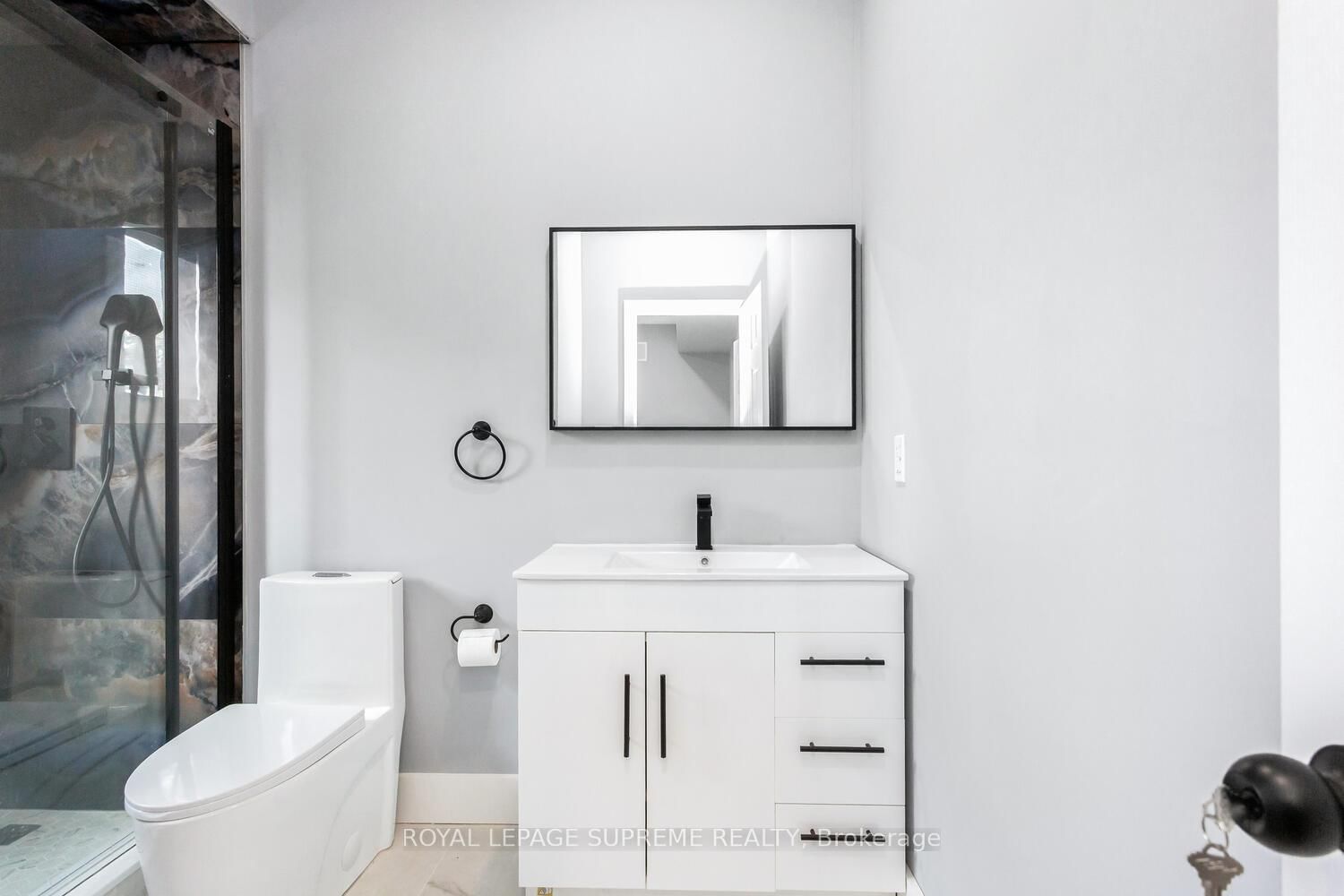 82 Pritchard Toronto,ON M6N 1T3 — Photo 33