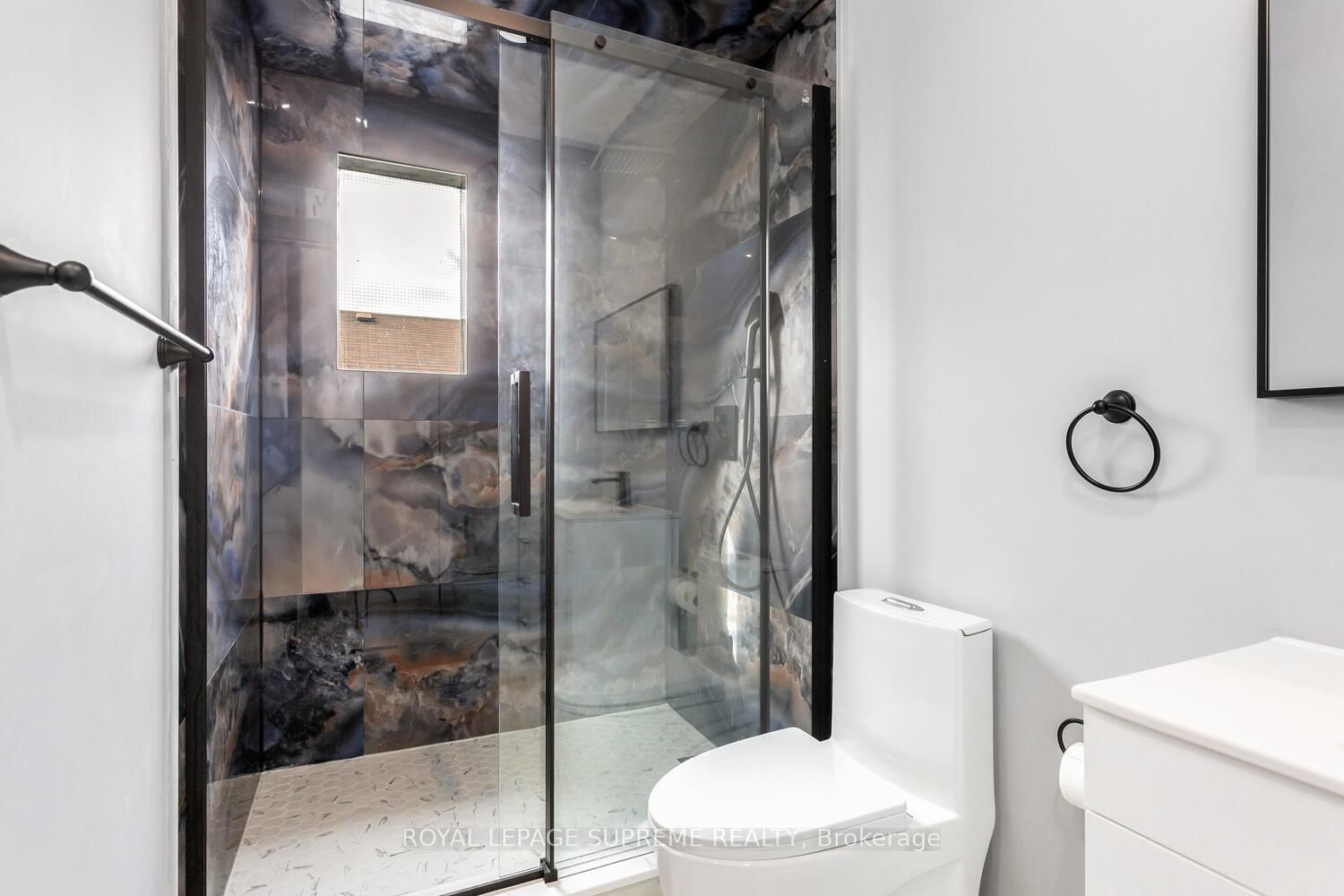 82 Pritchard Toronto,ON M6N 1T3 — Photo 34