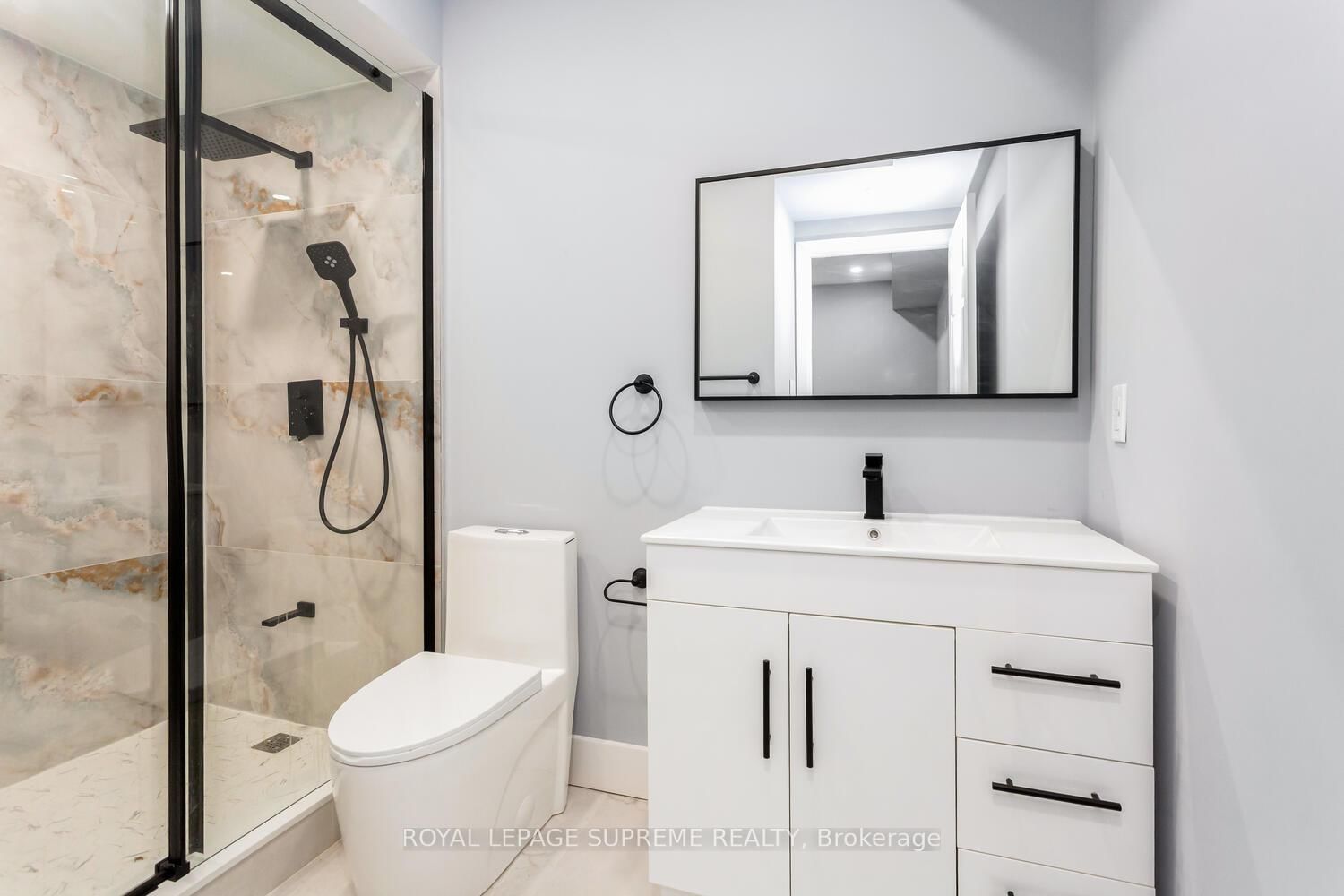 82 Pritchard Toronto,ON M6N 1T3 — Photo 45