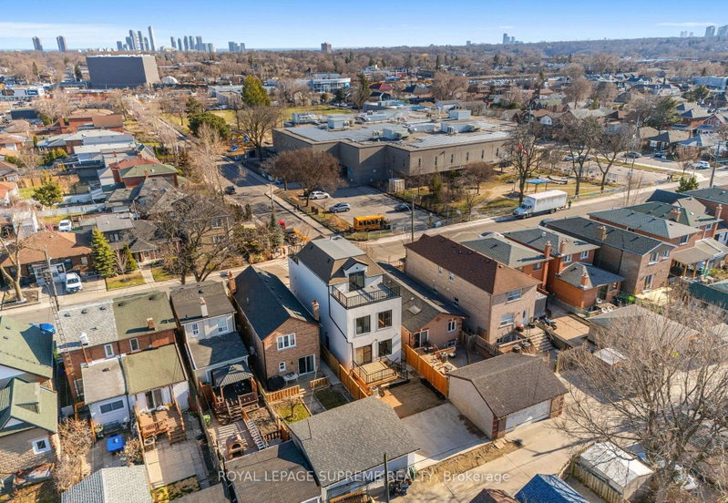 82 Pritchard Toronto,ON M6N 1T3 — Photo 49