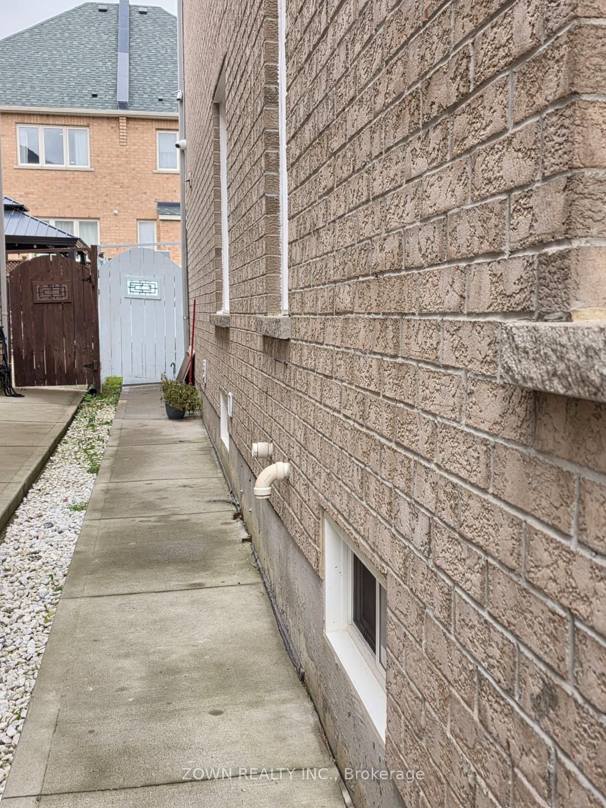 47 Niceview Drive, Unit Lower