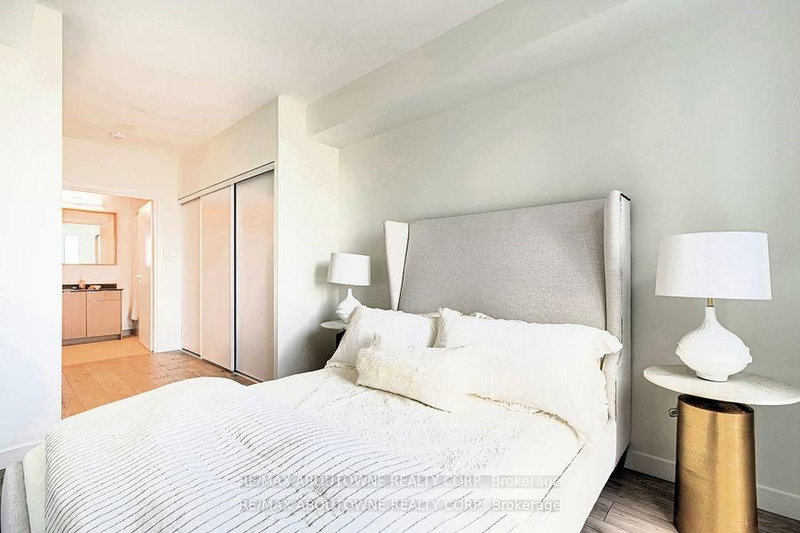 125 Bronte Oakville,ON L6L 0H1 — Photo 9