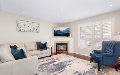 3324 Equestrian Mississauga,Ontario L5M 6T1 — Photo 10