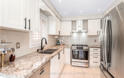 3324 Equestrian Mississauga,Ontario L5M 6T1 — Photo 17