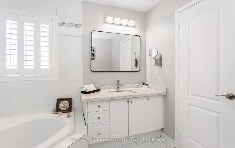 3324 Equestrian Mississauga,Ontario L5M 6T1 — Photo 25