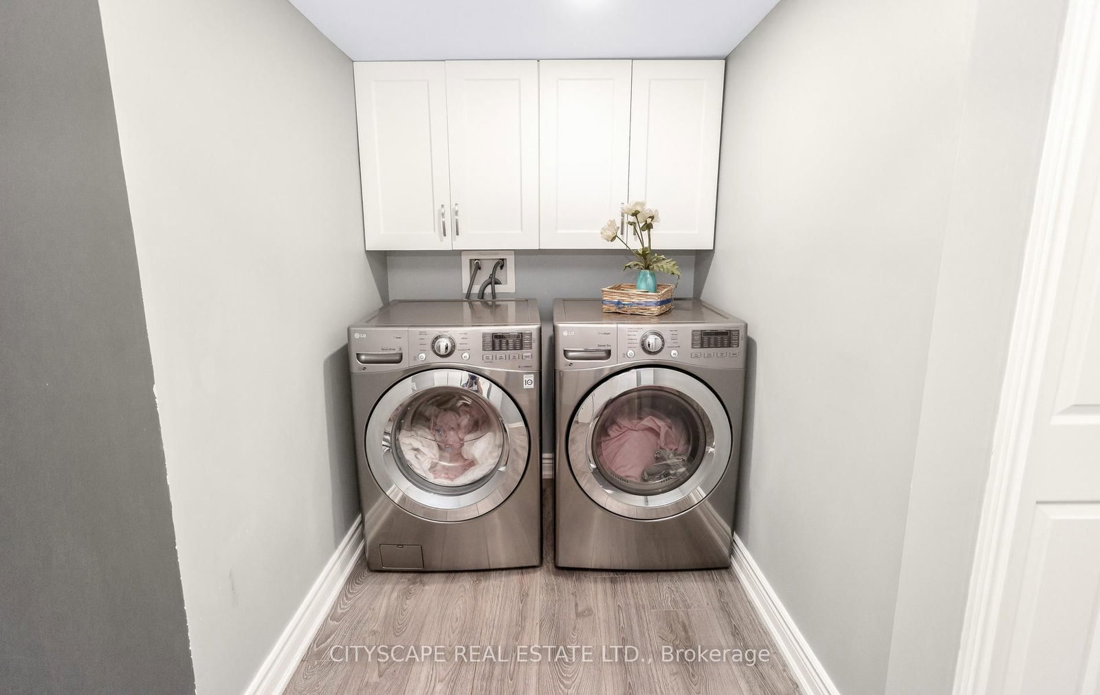 3324 Equestrian Mississauga,Ontario L5M 6T1 — Photo 43