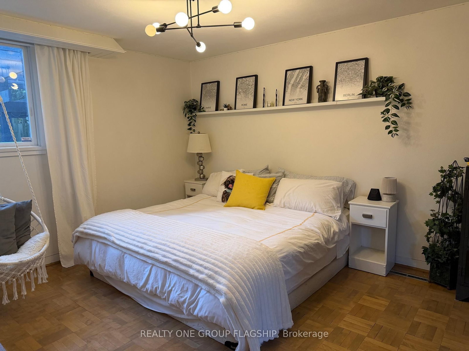 1379 Clarkson Road N • Mississauga, ON photo 17