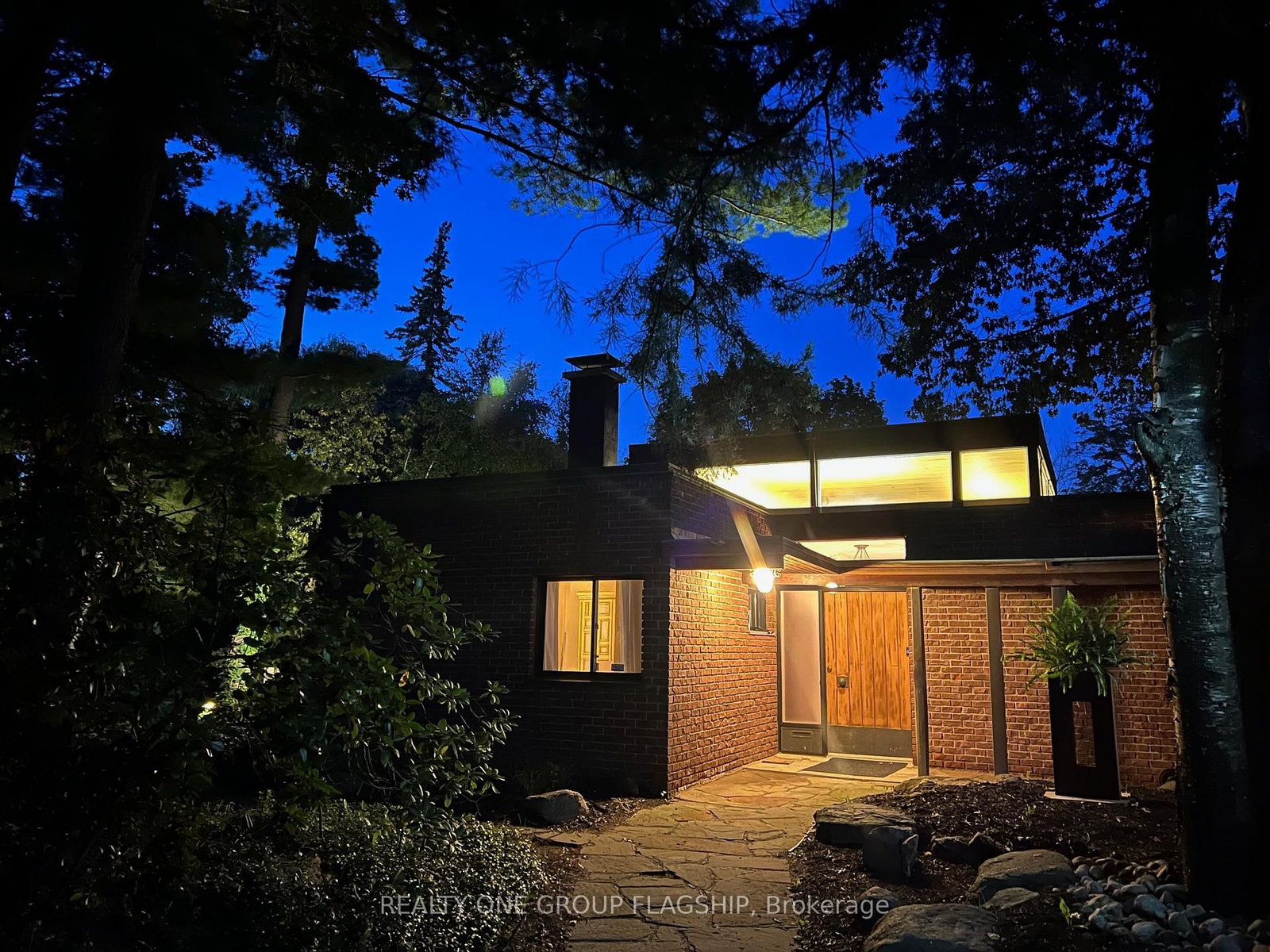 1379 Clarkson Road N • Mississauga, ON photo 34