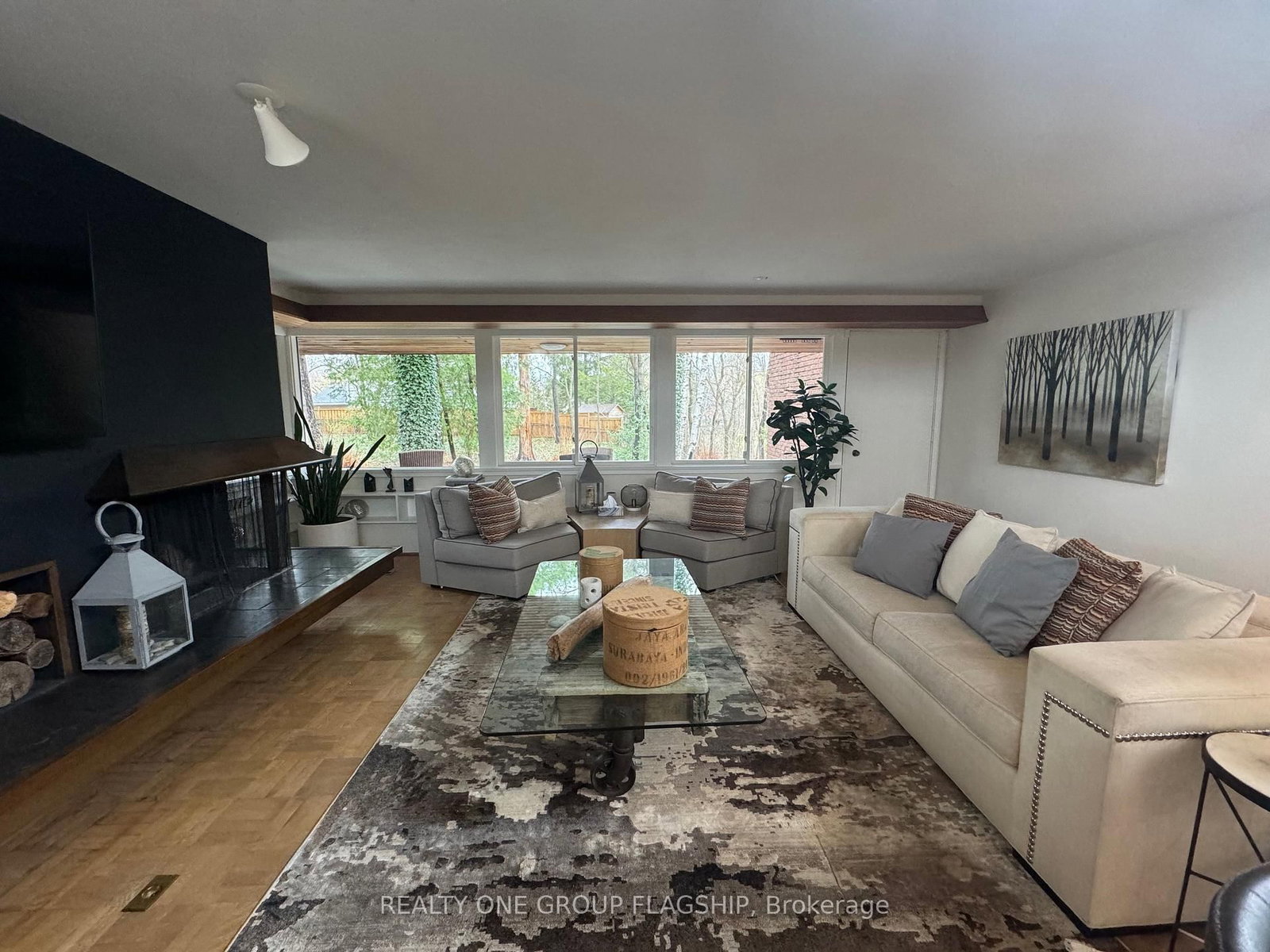 1379 Clarkson Road N • Mississauga, ON photo 6