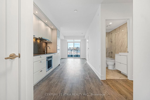 318 - 858 Dupont Street