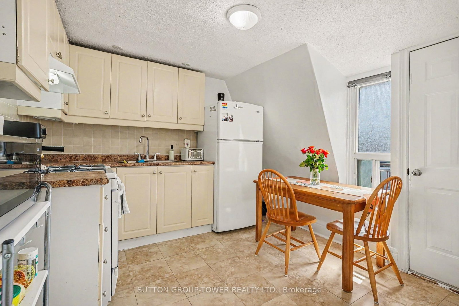 560 Indian Grove • Toronto, ON photo 30