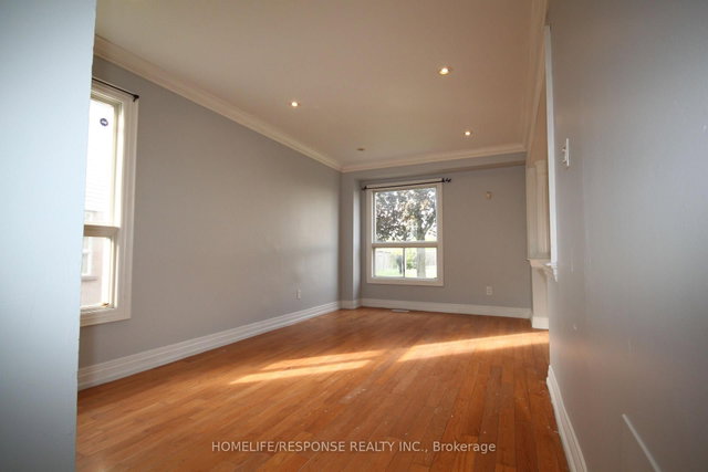 11 Saddlecreek Court