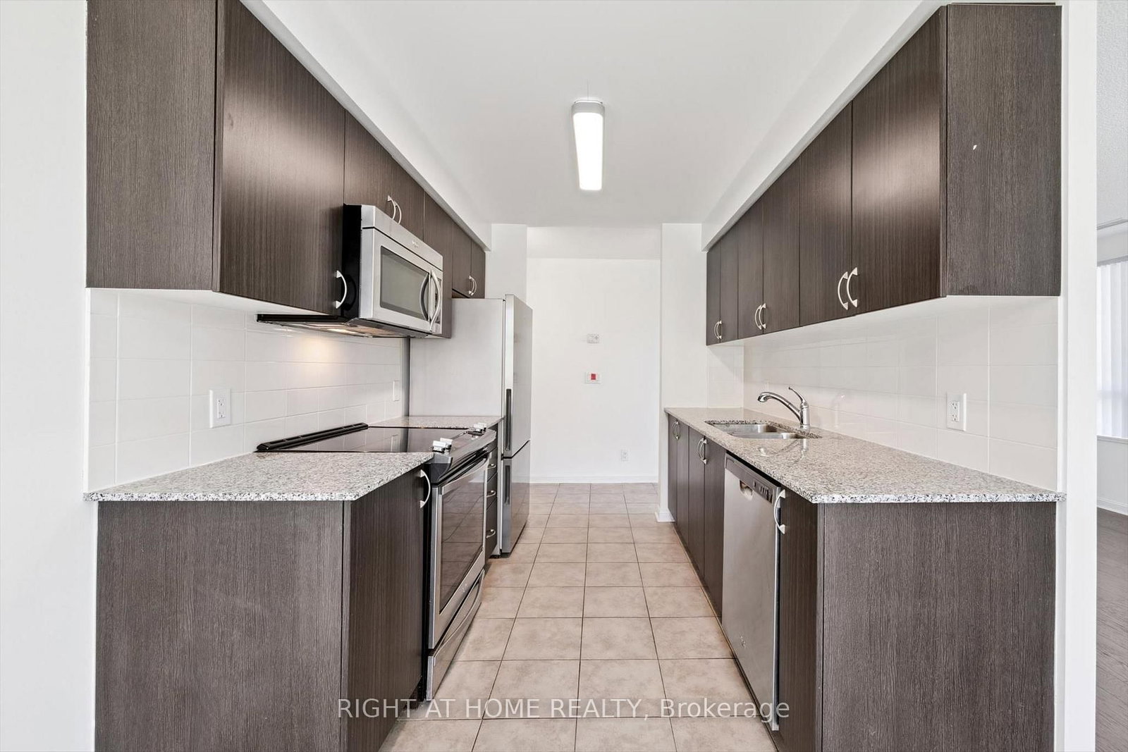 50 Via Rosedale Way • #113 • Brampton, ON photo 8