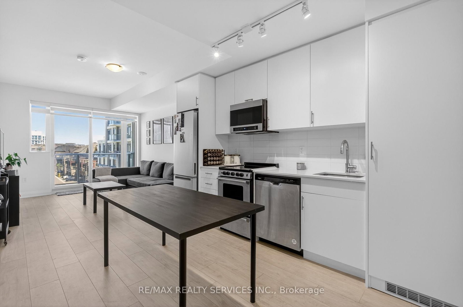 412 Silver Maple Road, Unit 426 - Photo 21