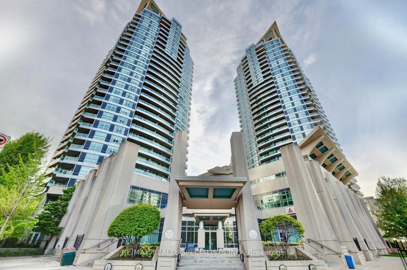 home for lease on 2108-33 Elm Drive