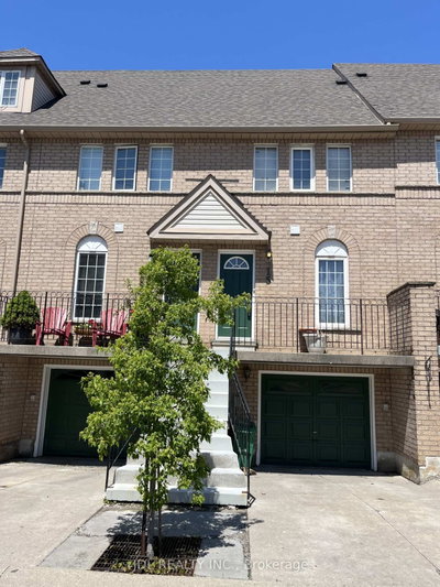 Townhouse leased at 15-80 Strathaven Drive, Mississauga, Ontario, M5R 3V9 - Hurontario - MLS: W13165882