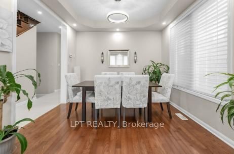 170 Fennamore Terr photo 5