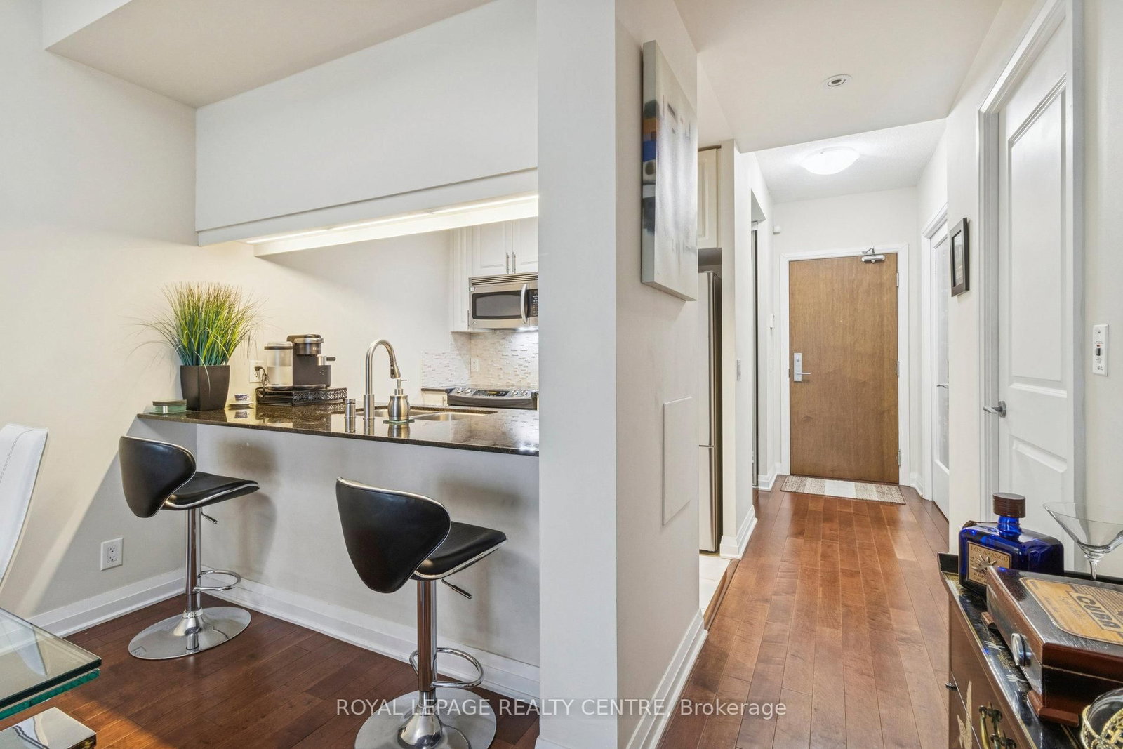 1055 Southdown Road • #1503 • Mississauga, ON photo 12