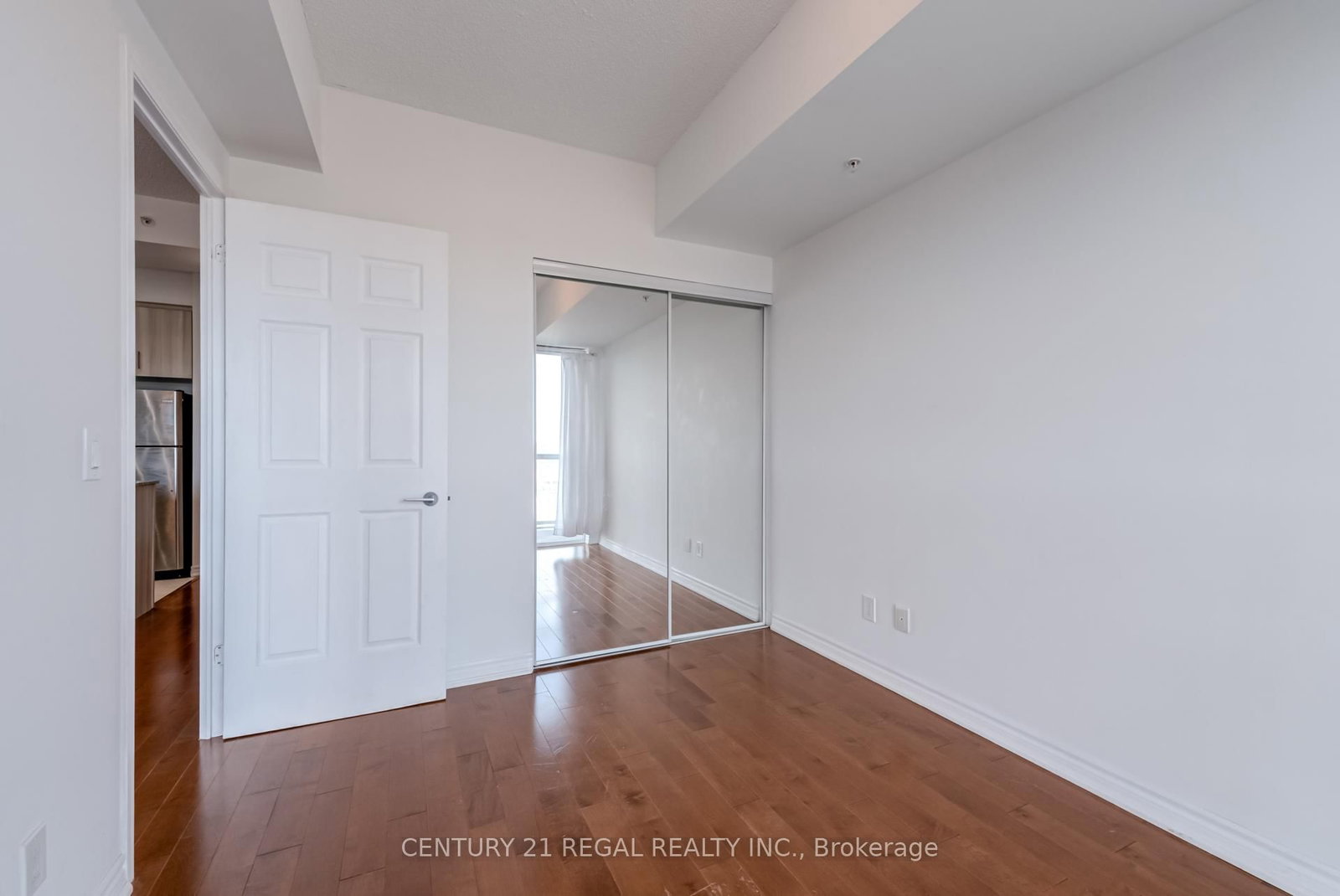 15 James Finlay Way • #710 • Toronto, ON photo 23