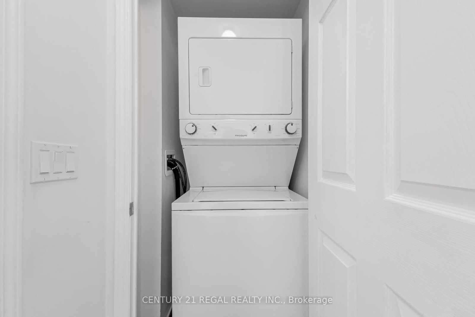 15 James Finlay Way • #710 • Toronto, ON photo 36