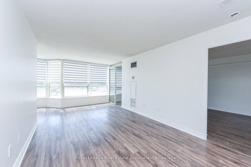 501 - 55 Elm Drive W