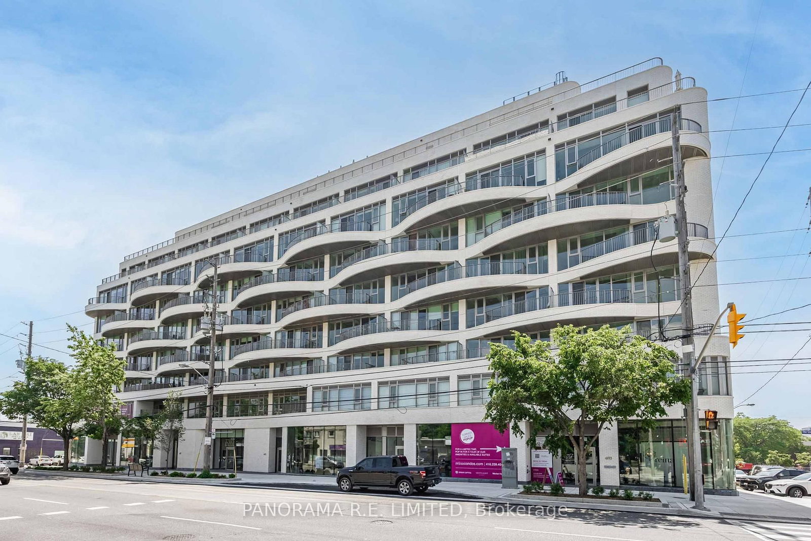 305-689 The Queensway, Toronto, ON