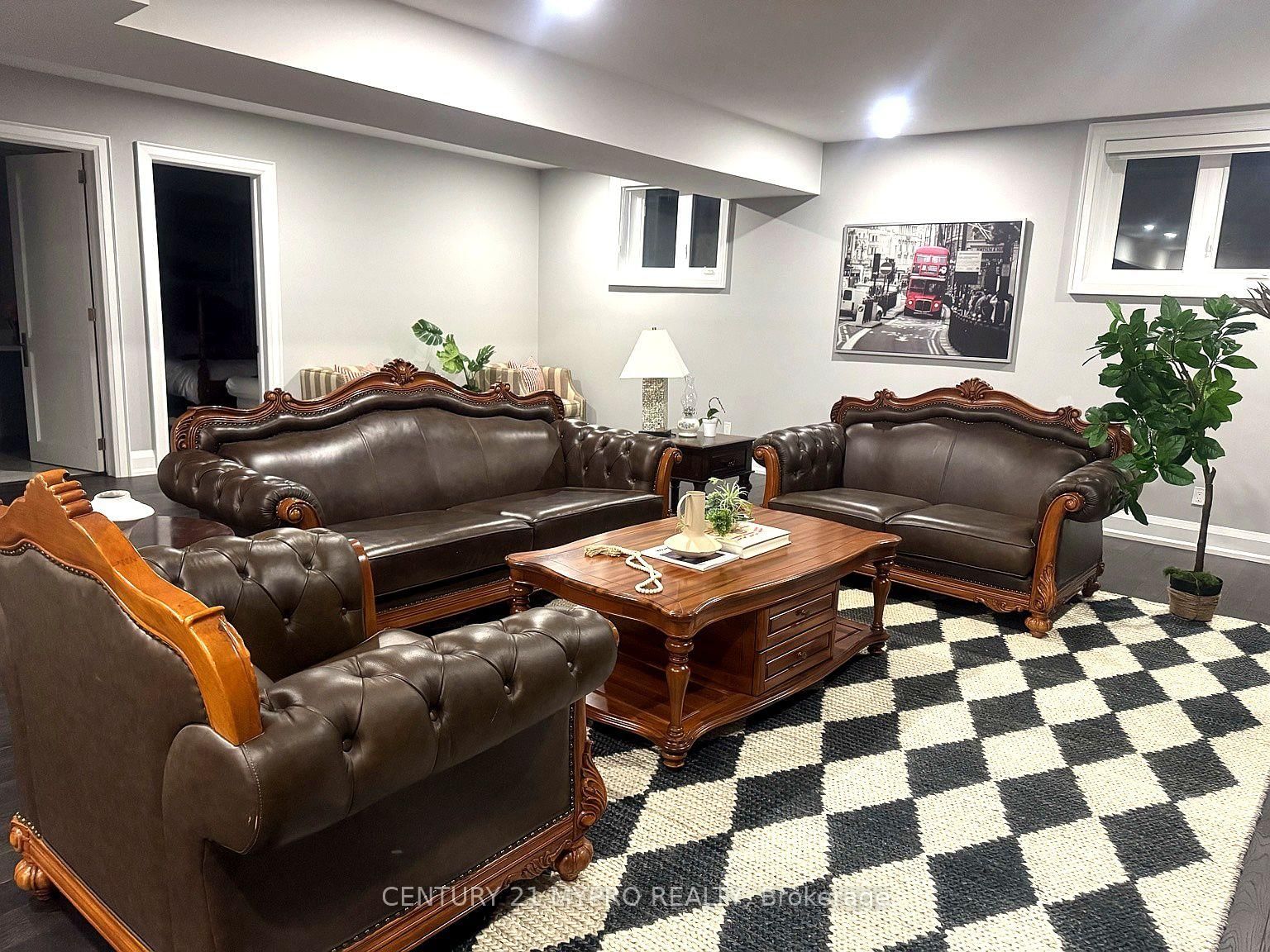 1389 Weaver Avenue • Oakville, ON photo 40